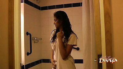 Indian pornstar babe divya seducing her fans with her sex in shower
